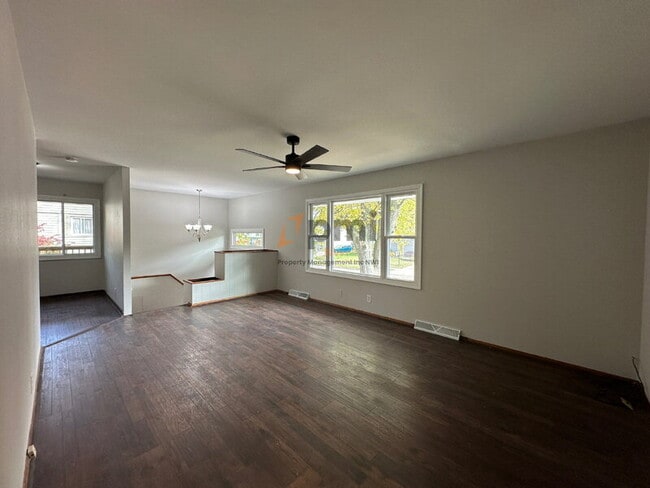 Building Photo - 3621 Windsor Rd