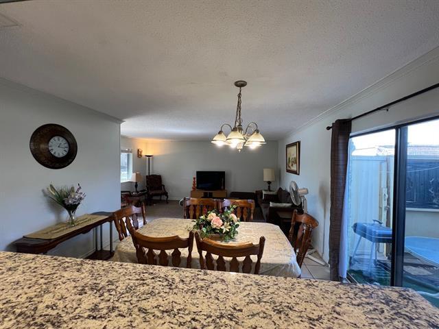 Foto del edificio - 5933 Harvest Hill Rd