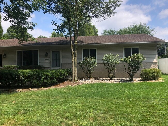 Building Photo - 3585 Culbertson Ave