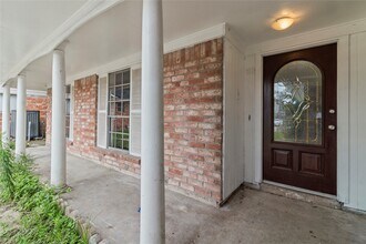 Building Photo - 239 Andorra Ln