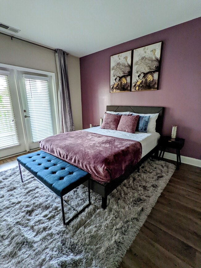 Building Photo - 5424 S Miami Blvd