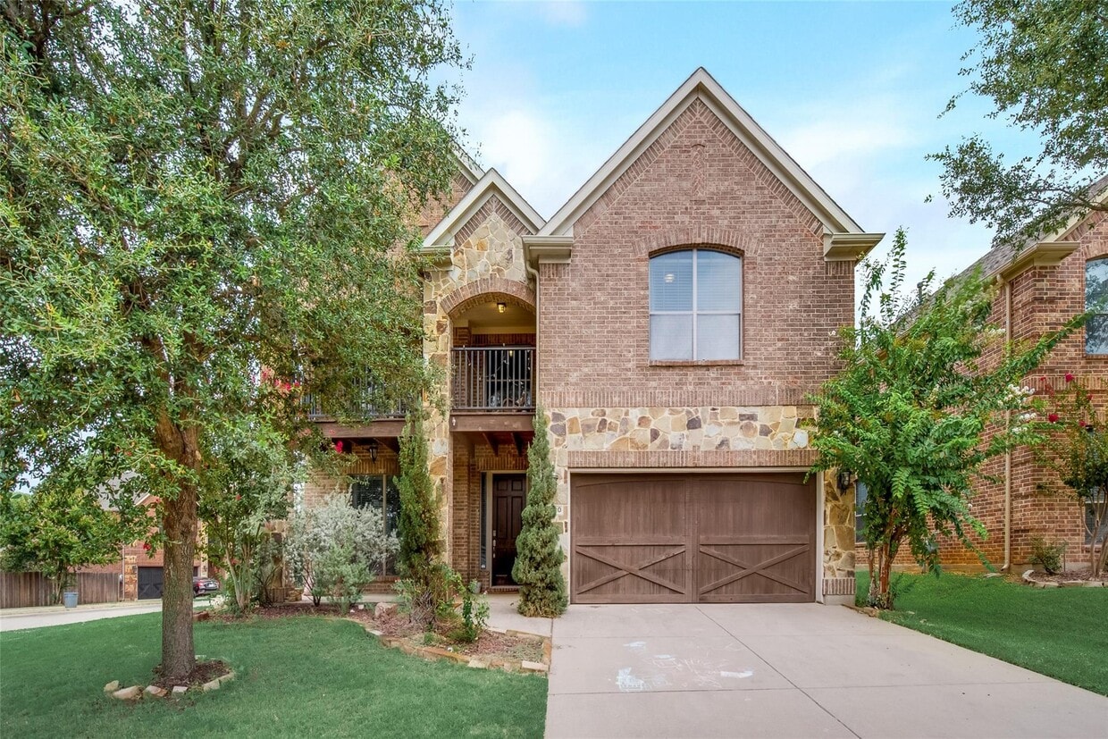 1920 Long Bow Trl, Euless, TX 76040 House Rental in Euless, TX