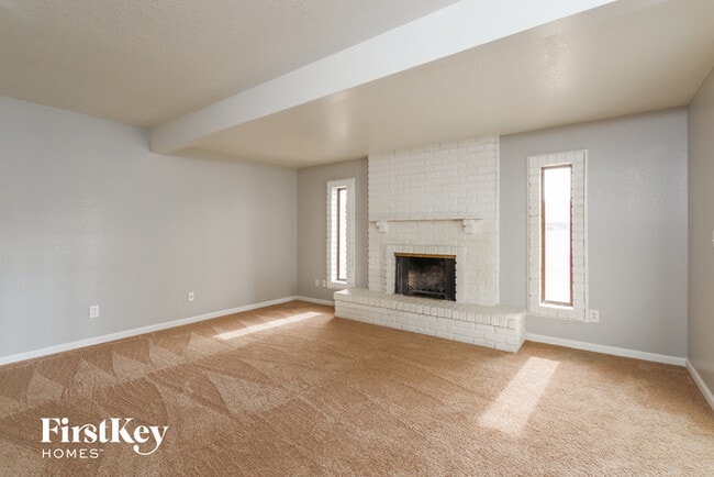 Building Photo - 10634 N 45th Dr