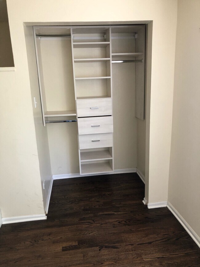 Foto del edificio - 1415 W Devon Ave