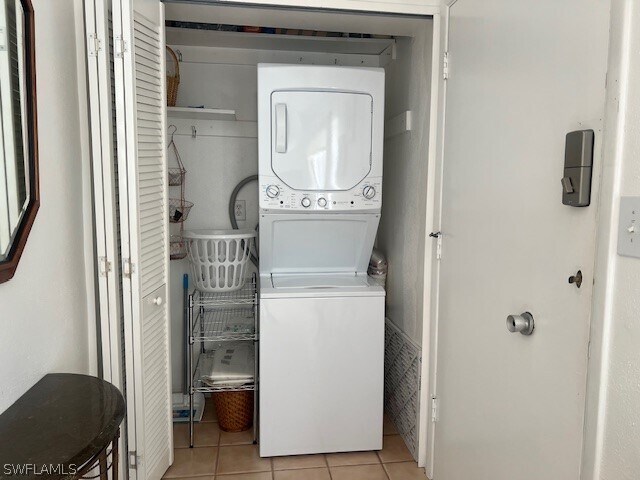 Building Photo - 1338 Crayton Rd