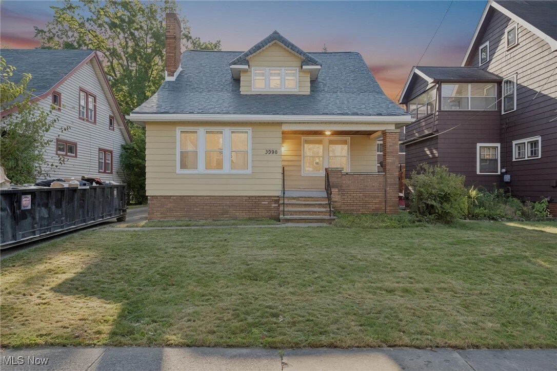 3996 Bluestone Rd Cleveland Heights, OH 44121 – photo 1