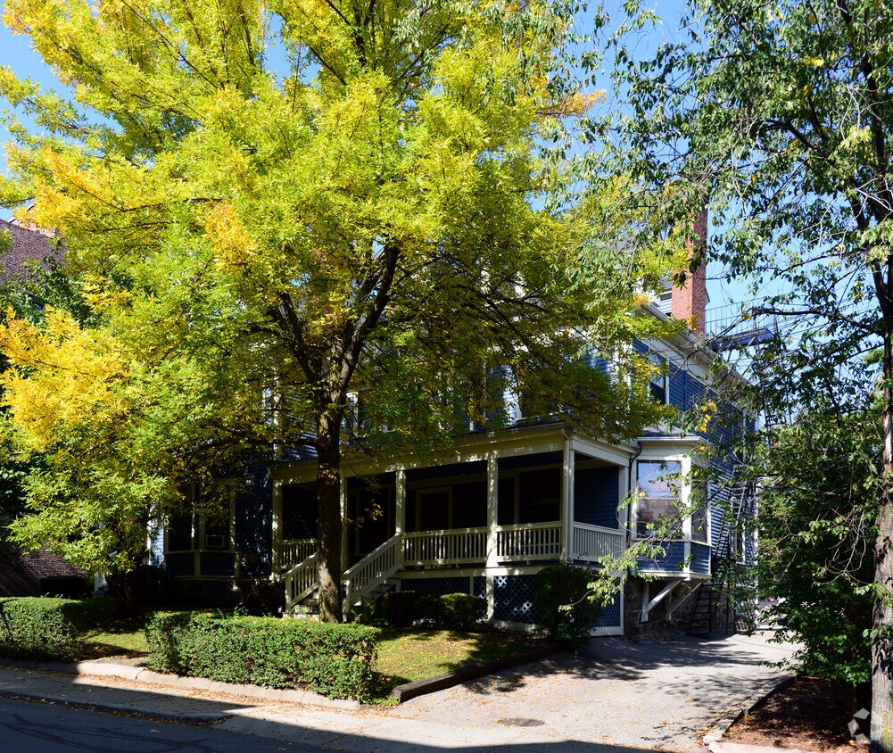 Building Photo - 12-14 Stearns Rd