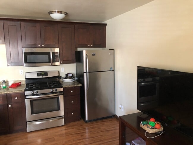 Building Photo - 1160 Murray Ave.