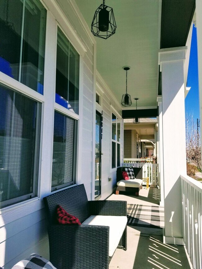 Foto del edificio - Central Park Summer Rental: Beautiful, Fully Furnished 5Bd/4.5Ba House