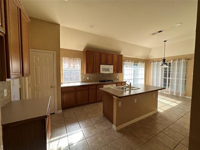 Foto del edificio - 7805 Owl Creek Ln