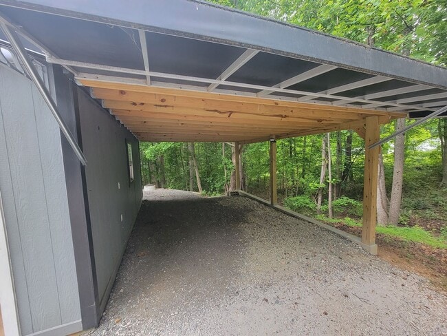Building Photo - 2 Bedroom 2 Bathroom House (Walkertown, NC)