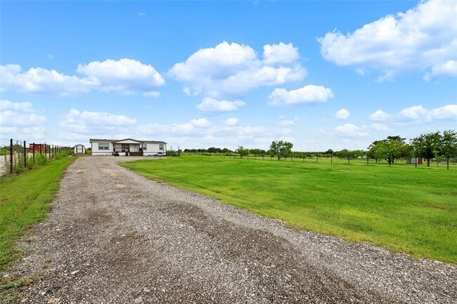 Building Photo - 360 Shady Oaks Dr