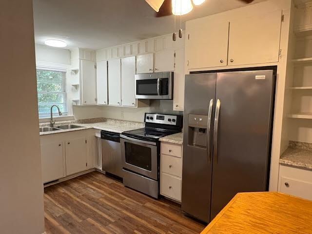 Building Photo - "Charming 3-Bed Duplex with Gleaming Hardw...