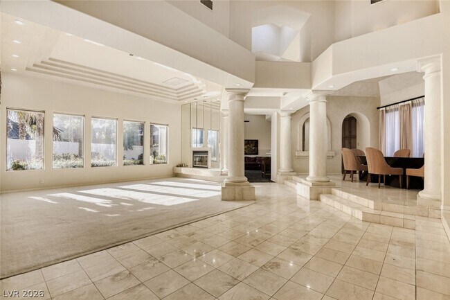 Building Photo - 212 Dalmatian Ln