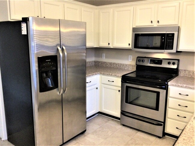 Building Photo - 6323 Stonewick Dr