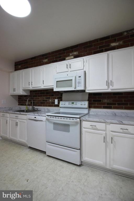 Building Photo - 7765 Brandeis Way