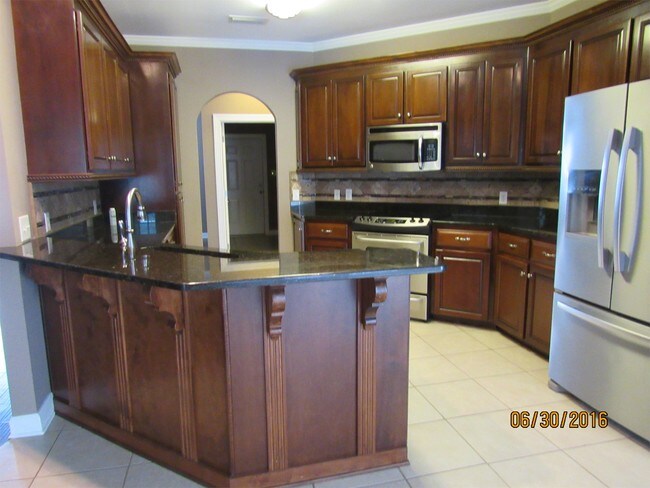 Foto del edificio - 207 Brookwood Dr