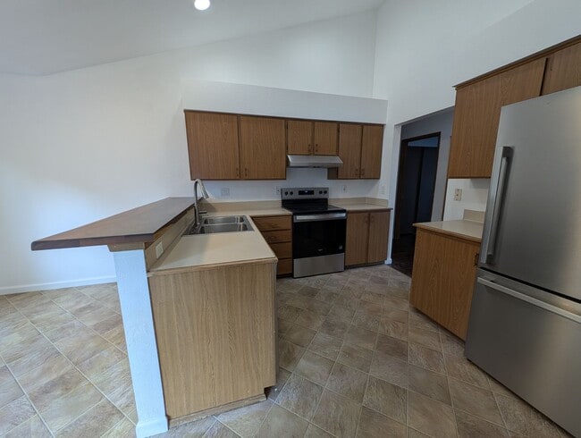 Building Photo - Charming 3 Bedroom Rambler in East Bremerton