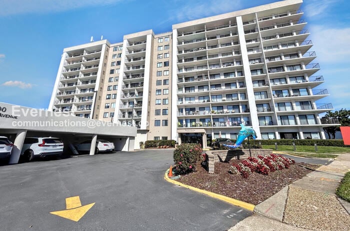 Primary Photo - 500 Pacific Ave