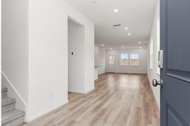 Building Photo - 2723 Serene Palace Ct