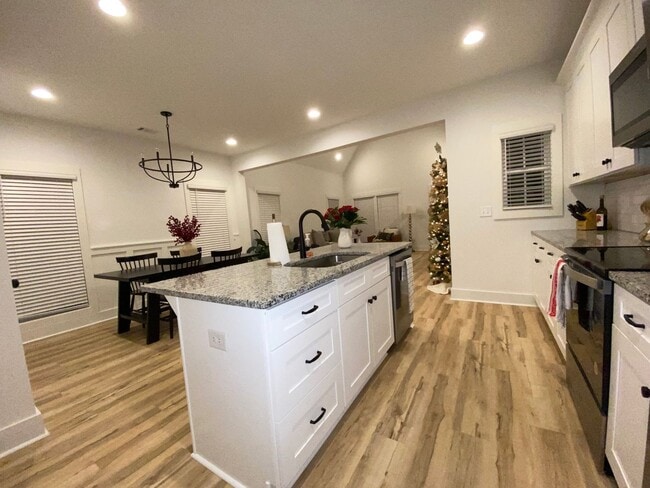 Building Photo - Fox Run Village Duette with Amenities