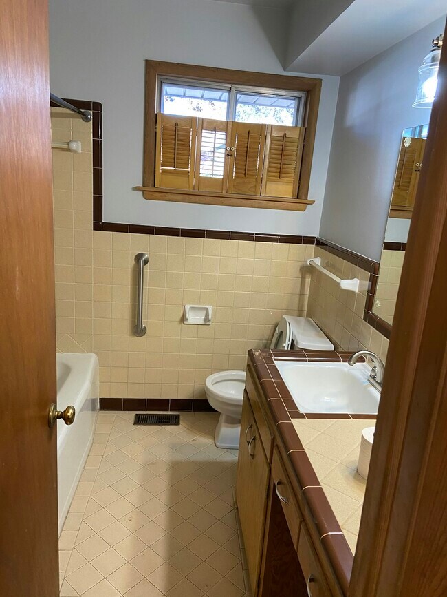 Foto del edificio - 312 Tullahoma Dr