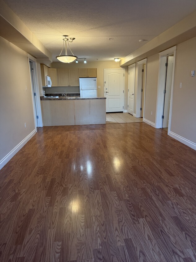 Primary Photo - 4910 50 St