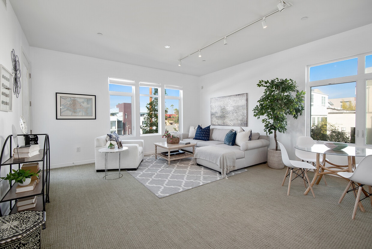 Foto principal - 4050 Glencoe Ave