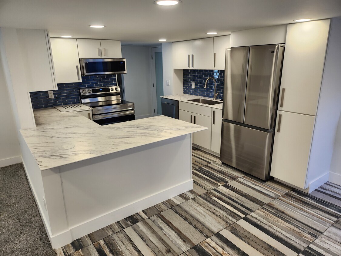 Kitchen - 25 Sixth St