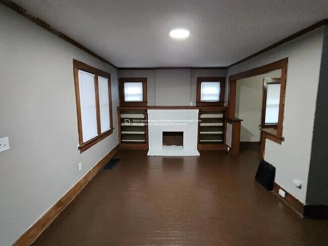 Building Photo - 659 East Ave