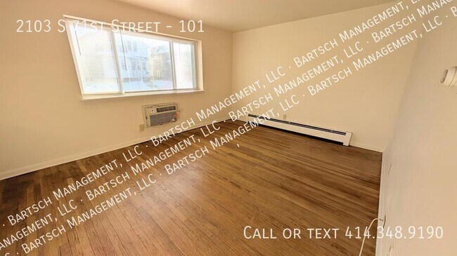 Foto del edificio - 2103 S 71st St