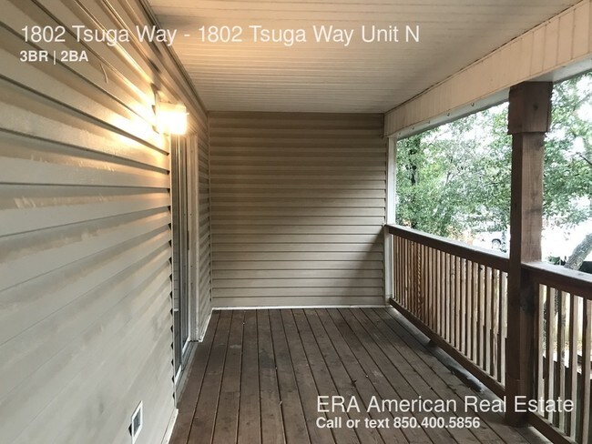 Building Photo - 1802 Tsuga Way
