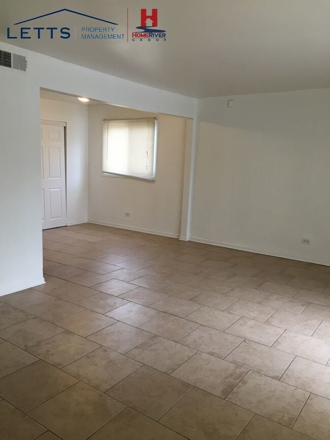 Building Photo - Beautiful 2 Bedroom Aprtment
