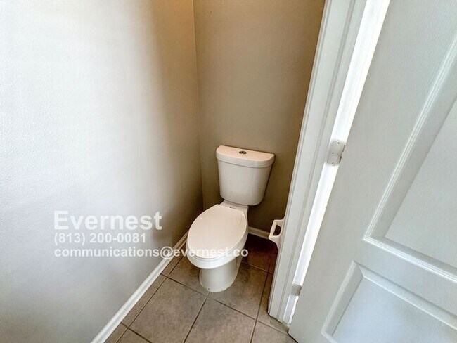 Foto del edificio - 26541 Castleview Way