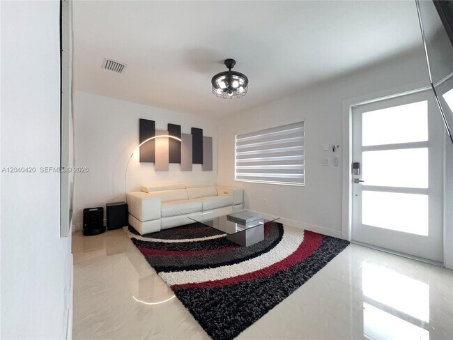 Foto del edificio - 1250 NW 57th St