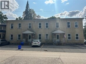 Building Photo - 206 Queenston Rd
