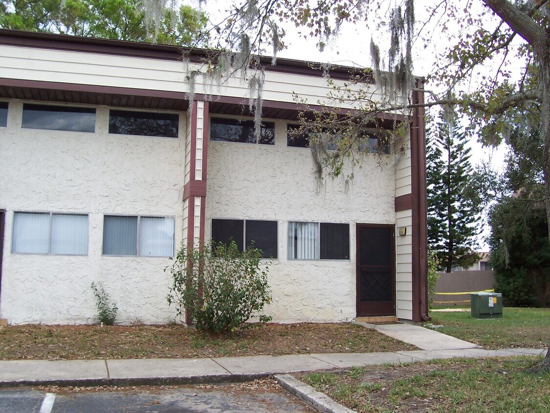 3916 Crayrich Cir, Orlando, FL 32839 House Rental in Orlando, FL