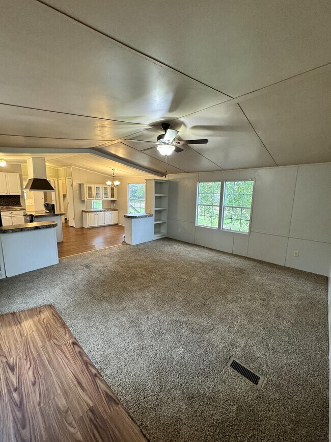 Foto del edificio - 6313 County Rd 210