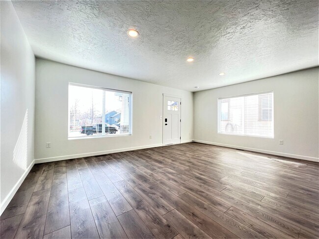 Foto del edificio - 107 20th Ave S