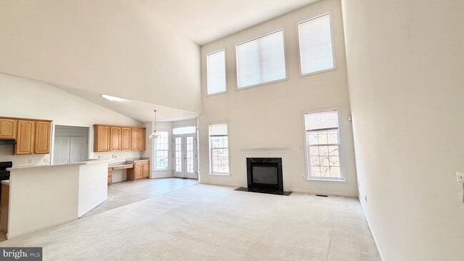 Building Photo - 3724 Renoir Terrace