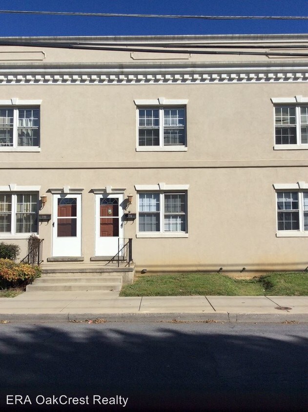 Primary Photo - 710 Woodstock Ln