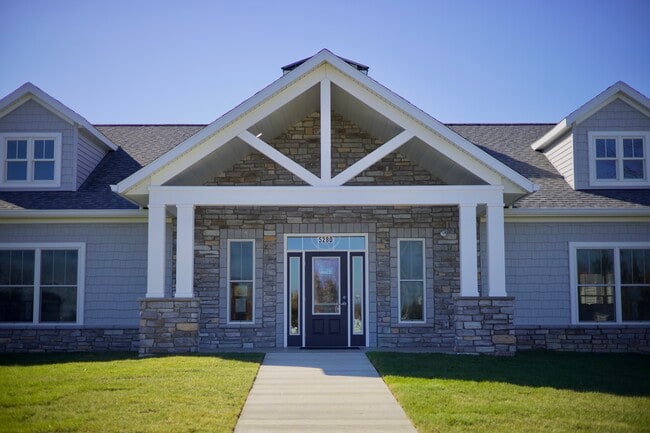 Building Photo - Summerhill Village