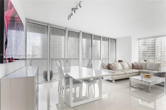 Foto principal - 465 Brickell Ave