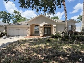 Building Photo - 8259 Hedgewood Dr