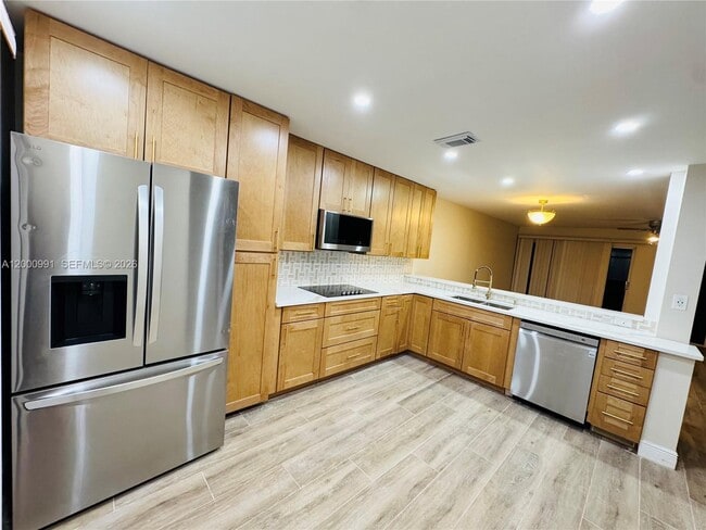 Building Photo - 4952 N Hemingway Cir