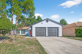 Building Photo - 11434 Loyola Dr