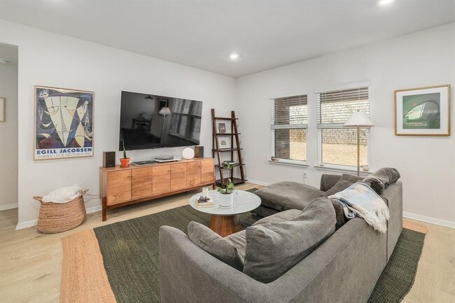 Building Photo - 2640 Indian Clover Trl