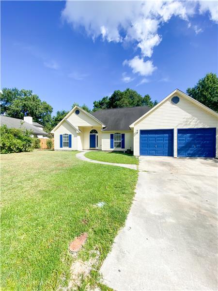 Foto principal - 42 Cutler Dr