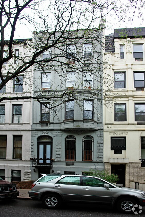 Building Photo - 138 W 87th St