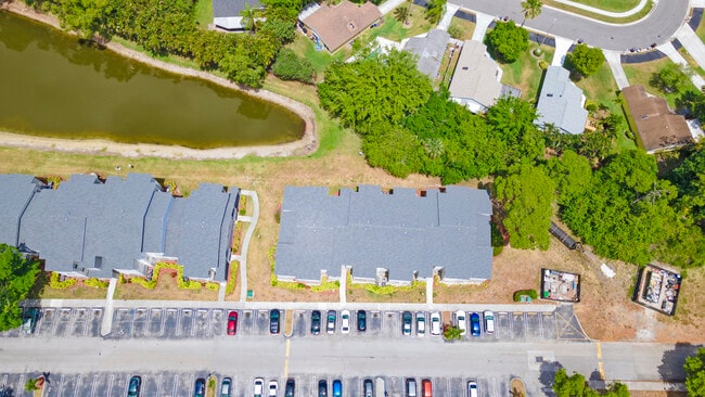 Foto del edificio - 1401 Village Blvd